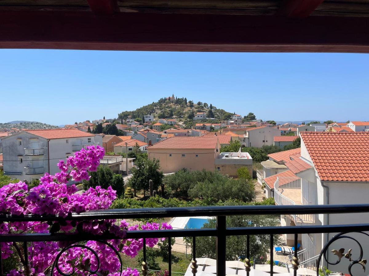 Perla Alba Apartments Tribunj  Bagian luar foto
