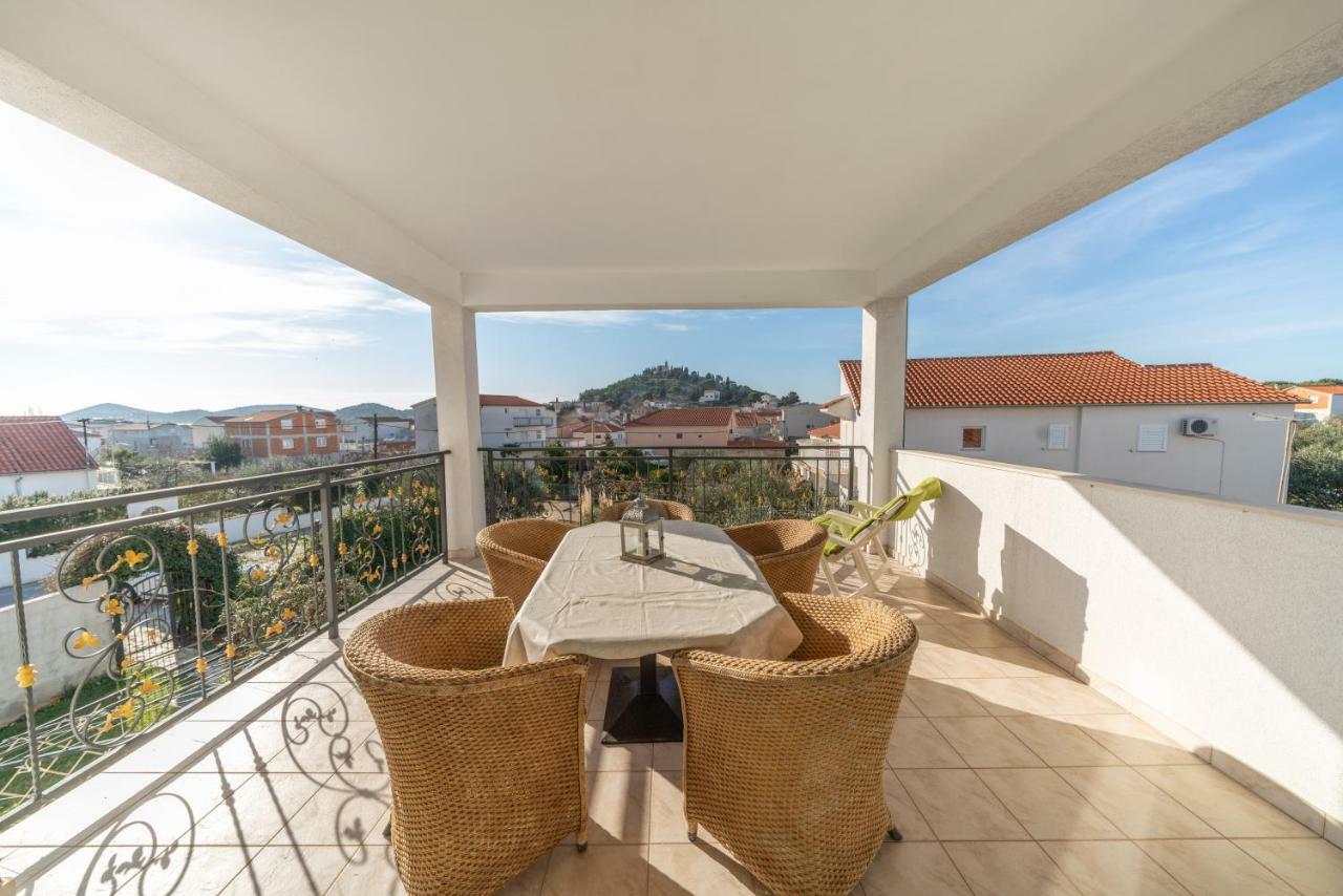 Perla Alba Apartments Tribunj  Bagian luar foto